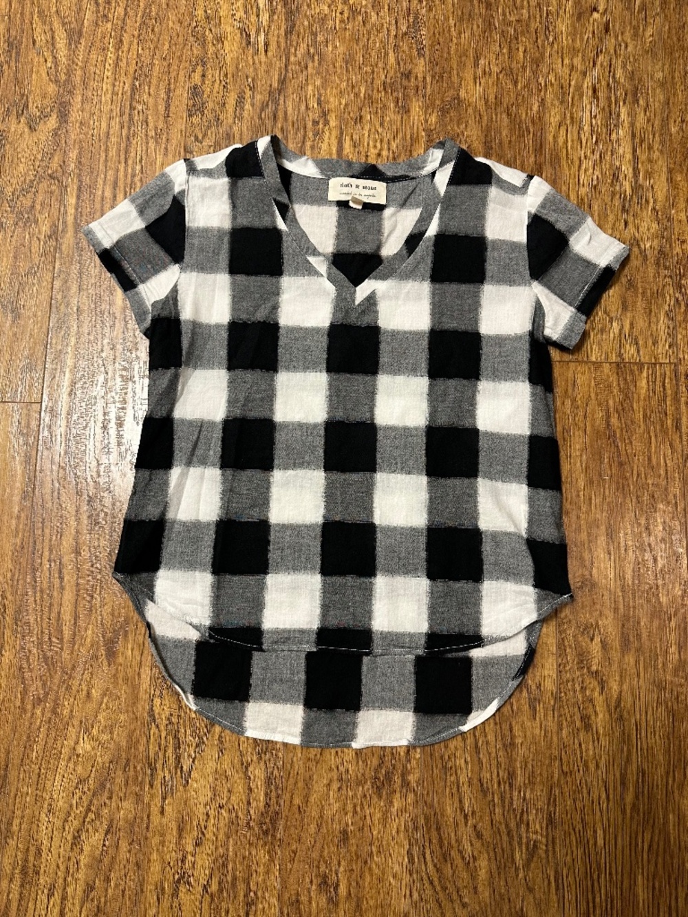 Cloth & Stone Women's Cotton T-Shirt Blouse V-Neck Black & White Plaid Size XS